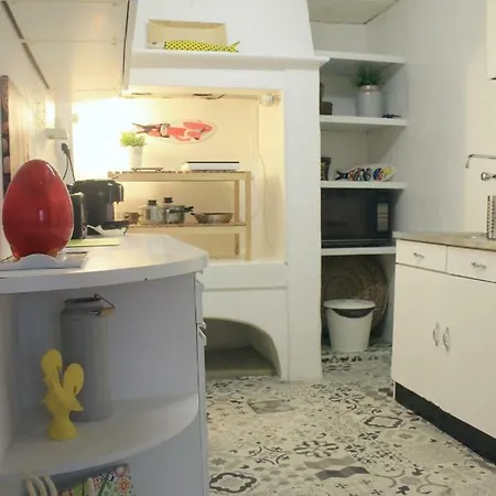 Window To Iii Appartement *