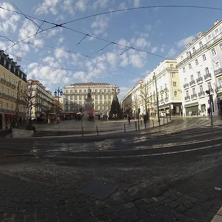 Window To Iii Apartament Lizbona