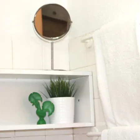 Window To Iii Apartament