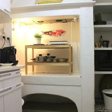 Appartement Window To Iii