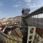 A Window To Iii Apartment Lisbon